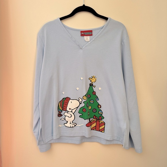 Peanuts Snoopy Christmas Sleep Shirt Size Large - Picture 1 of 4